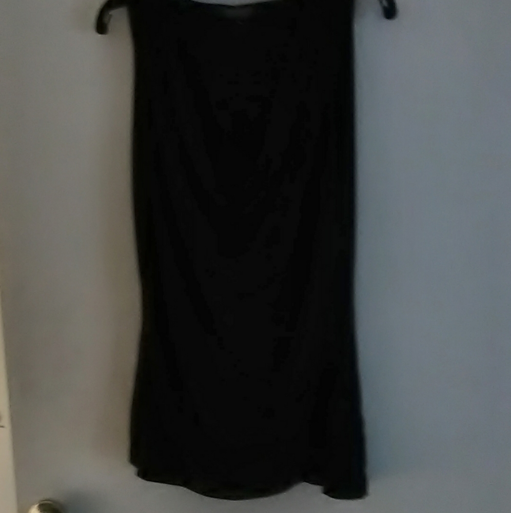 Karen Kane sleeveless shirt